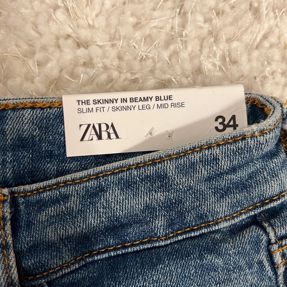 Zara Blue Jeans - Picture 4 of 4
